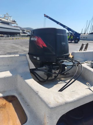 Motor fueraborda Tohatsu 40hp 2T