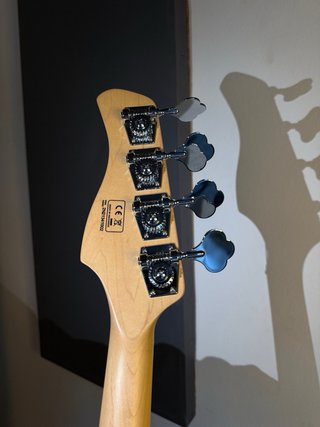 Bajo Sire Marcus Miller V7 S Blanco