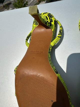 Sandalias Zara estampado serpiente