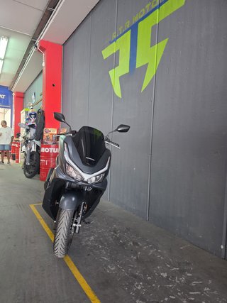 Honda PCX 125 Gris