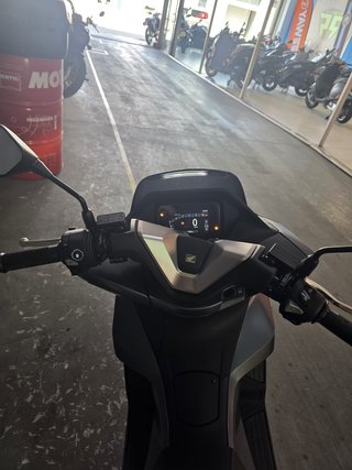 Honda PCX 125 Gris
