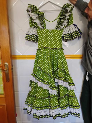 Vestido de Flamenca Verde Lunares
