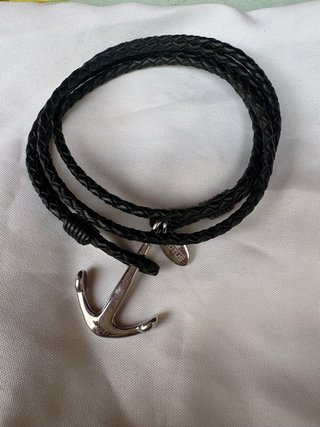 Pulsera Lotus Ancla Negra y Plateada