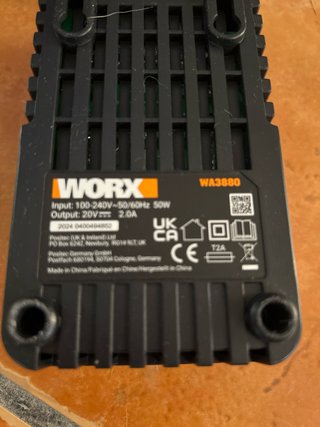 Cargador Worx WA3880 20V
