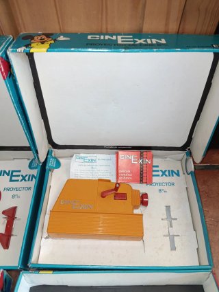 1 Proyector Cinexin Antiguo