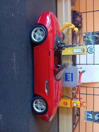 BMW Z8 Burago 1/18 Rojo