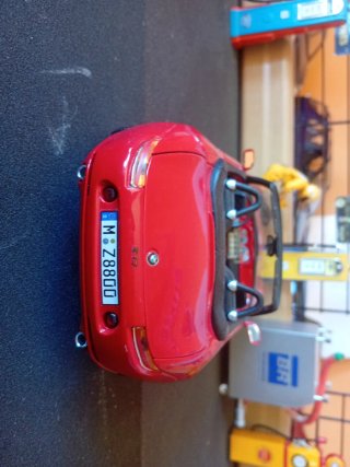 BMW Z8 Burago 1/18 Rojo