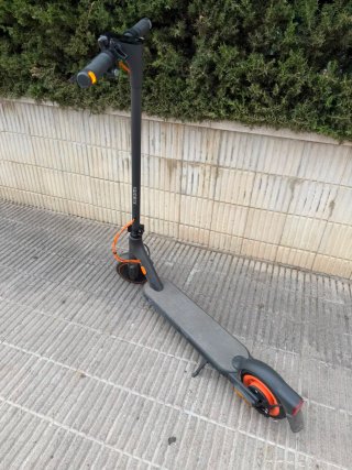 PATINETE ELÉCTRICO XIAOMI 4 GO NUEVO
