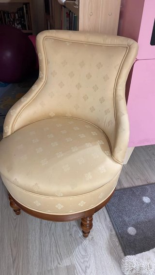 Sillón vintage tela y madera