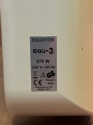 Radiador eléctrico marca EQUATION  modelo EQU-3