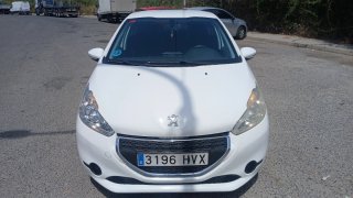 Peugeot 208 2014