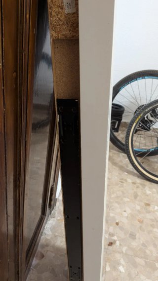 Estanterías de madera blancas