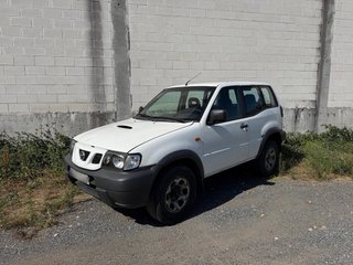 Nissan Terrano II 2004