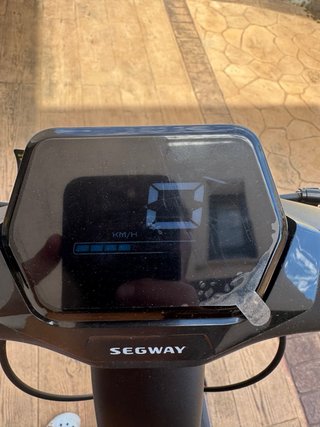 Patinete Eléctrico Segway ZT3 Pro 650W,