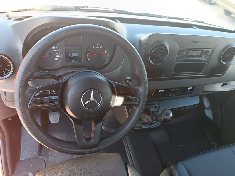 Mercedes-Benz Sprinter 2021, foto 12