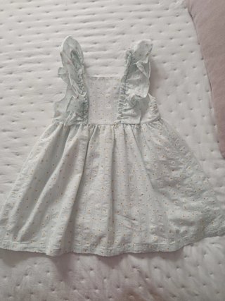 Vestido celeste con flores