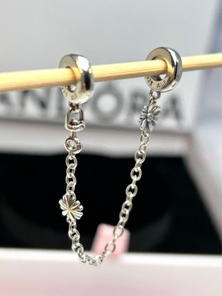 Pandora Cadena Seguridad Flores Plata margaritas