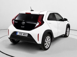 Toyota Aygo X Cross 1.0 VVT-I Undercover CVT 53 kW (72 CV)