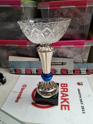 Trofeo de cristal metal y peana de mármol