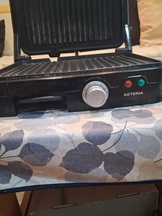 Plancha Grill Taurus Portátil