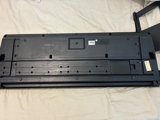 Teclado Yamaha YPT-220