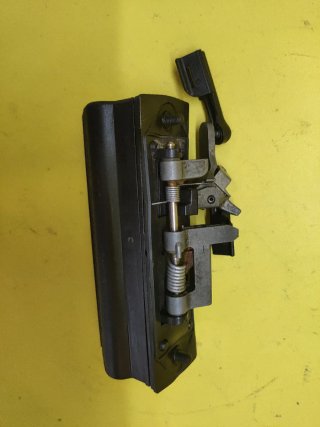 MANETA TIRADOR PUERTA MALETERO SEAT TOLEDO II