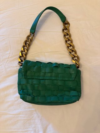 Bolso Zara Piel Trenzado Cadena Dorada