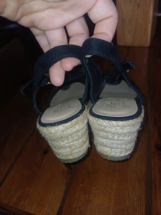 Sandalias negras de esparto número 36