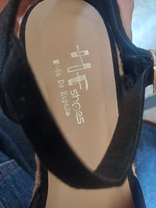 Sandalias negras de esparto número 36