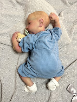 Bebé Reborn pintado a mano