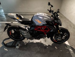 MV Agusta 800 brutale