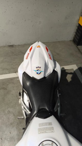 MV Agusta 800 brutale