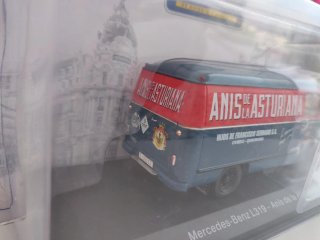Furgoneta Mercedes Benz L319 1/43 Anis Asturiana