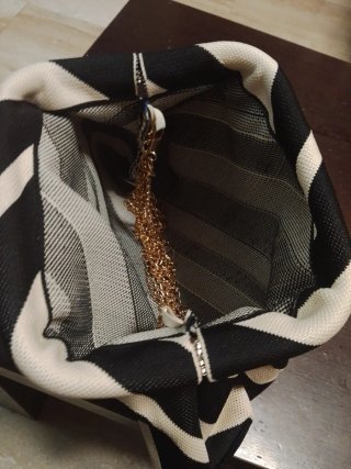 Bolso de mujer rayas beige y negro