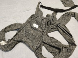 Fular portabebés gris