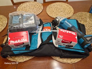 Lote Herramientas HILTI y MAKITA,NUEVOS Y USADOS