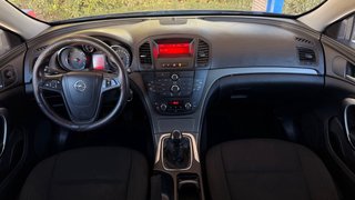 Opel Insignia 2011