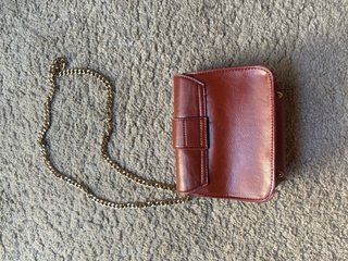 Bolso bandolera Mango cadena dorada
