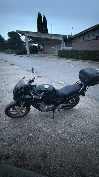 Honda CB500S 2001 Negra y Dorada