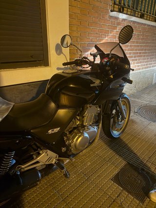 Honda CB500S 2001 Negra y Dorada