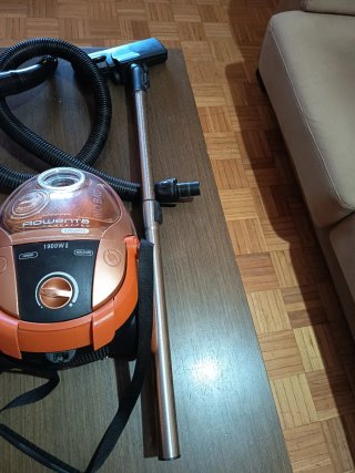 Aspiradora Rowenta Compacteo - Naranja