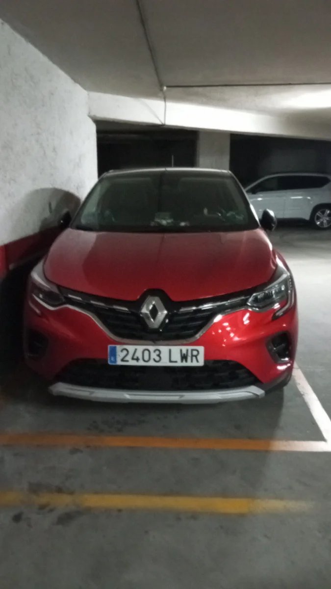 Renault Captur 2022 - foto 1