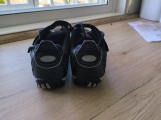 Zapatillas spinning negras con calas