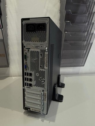 Servidor Fujitsu Primergy T1320M4 Xeon