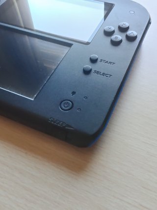 Nintendo 2DS Negra y Azul + Cargador y Lápiz