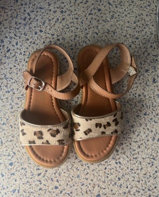Sandali per bambina in pelle con stampa leopardo TAGLIA 28