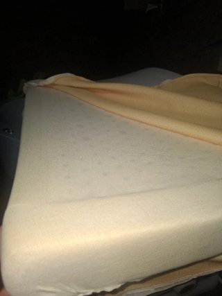 Cuna de madera con ruedas y colchón