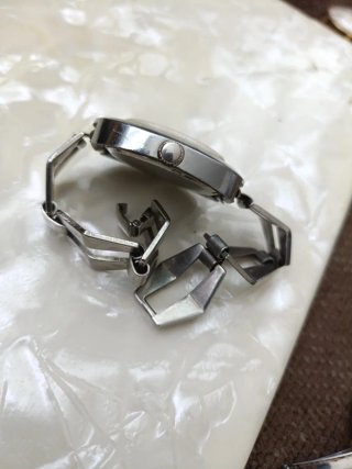 Reloj EUROPA plata y blanco