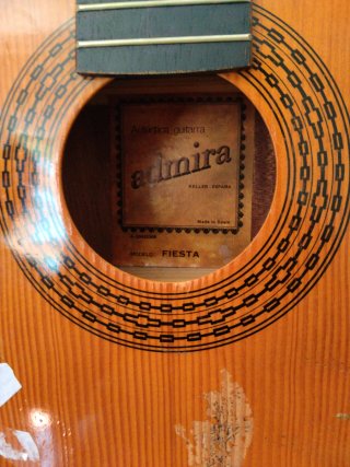Guitarra Clásica Naranja