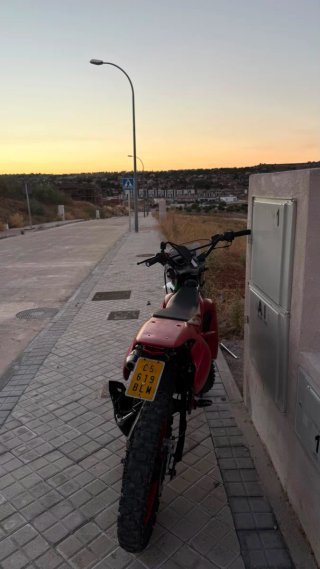 Rieju Mrx Enduro Roja y Blanca
